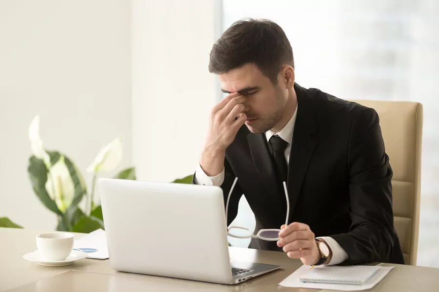 Ceața mentală după 45 de ani: de ce uiți cuvinte, pierzi firul și te concentrezi tot mai greu